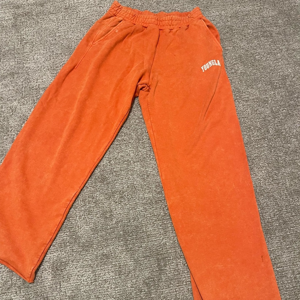 Young La gym sweats